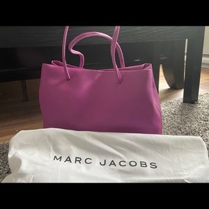 Breathtaking magenta bag